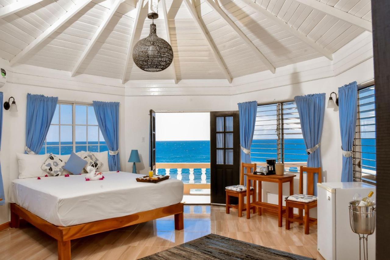 Beyond Sunset Resort & Villas Treasure Beach Exterior photo