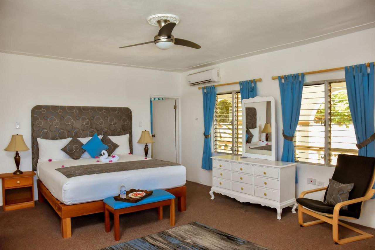 Beyond Sunset Resort & Villas Treasure Beach Exterior photo